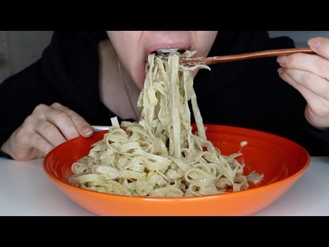 Asmr No Talking Eating Sounds Pasta Alfredo Tagliatelle With Cheese