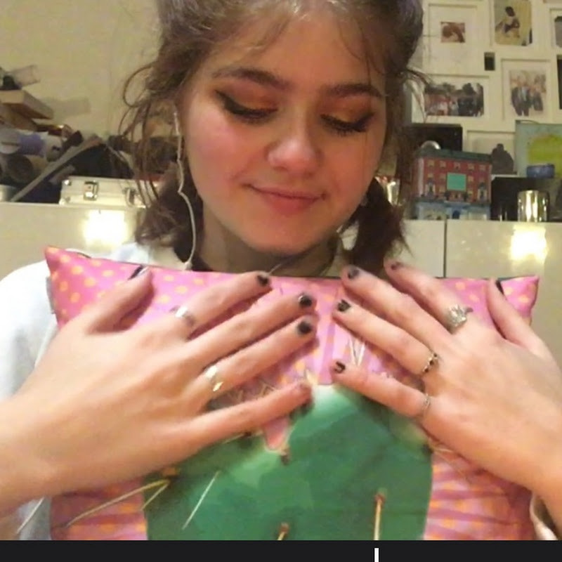 EllieBell ASMR