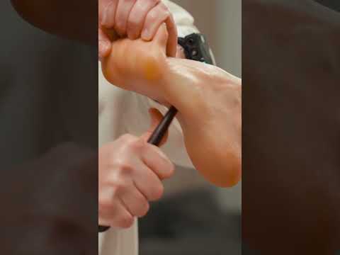 Mesmerizing ASMR leg massage for Masel  #legmassage