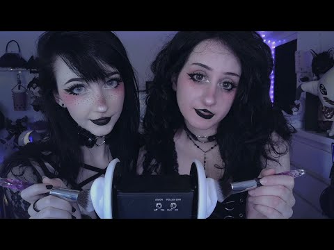 ASMR ✞ Sleepy Girls Brush your Ears with @nananightray