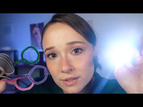 ASMR Eye Exam 👁️🥼 (Talking w Mom About You/ Impersonal Attention) 🔦 Light Triggers