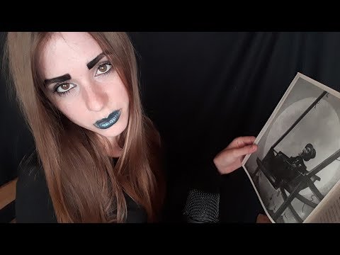 Spooky ASMR GERMAN  👻 🎃💀 Reading you to Fear - Soft spoken