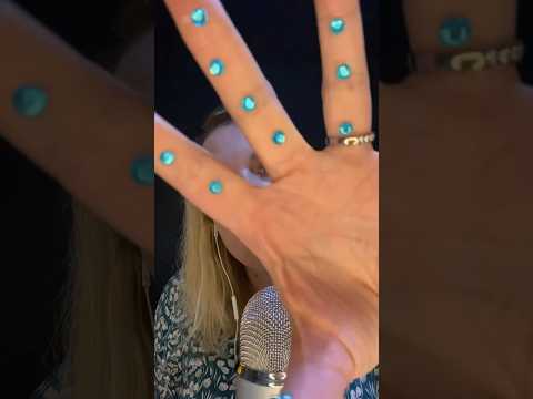 ASMR FR / 100% visuel et bruits de bouche (et un peu de chuchotement tout de même) #shortsasmr #asmr