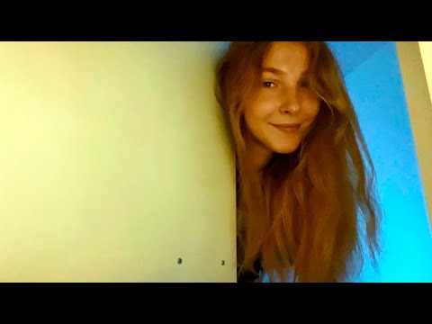 асмр твоя девушка прячет тебя в шкафу / asmr girl hides you in the closet