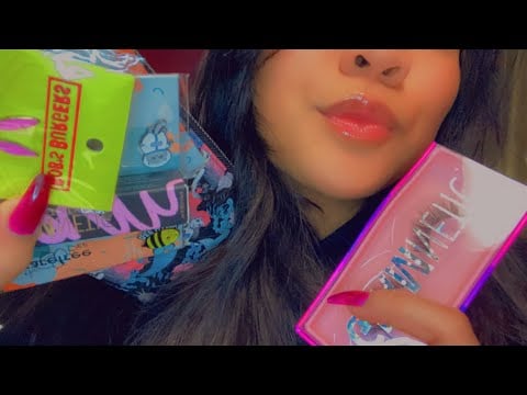 ASMR| Christmas gift tapping and rambling🥴