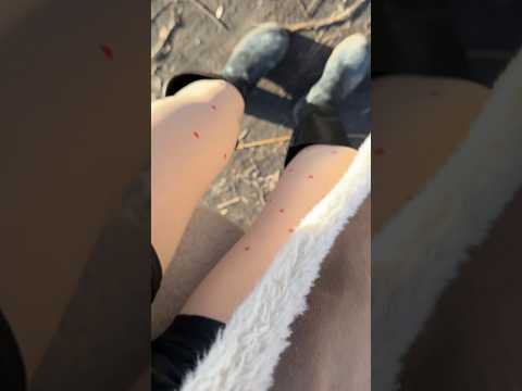 ASMR Strumpfhosen Wanderung mit meinen dreckigen Spaziergang Stiefeln. 🥳