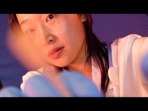 doctor gives you a quick check up 👩🏻‍⚕️ ASMR