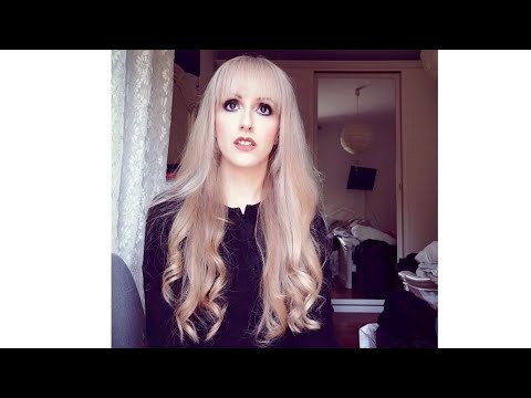 MI SPAZZOLO I CAPELLI 👩🏼E  CHIACCHIERO CON VOI🥰 ASMR WHISPERING & TAPPING