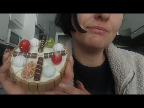 ASMR på svenska- Matar dig med tårta 🍰