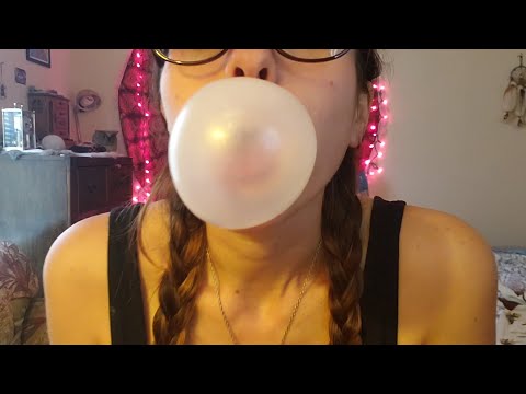 ASMR - BUBBLE GUM CHEWING, BUBBLE BLOWING