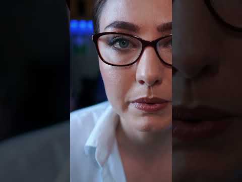 Just follow the light... 🔦🌑 #asmr #eyeexam