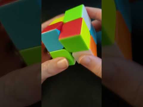 Solving a 2x2 Rubik's Cube 💠 No talking ASMR #Shorts