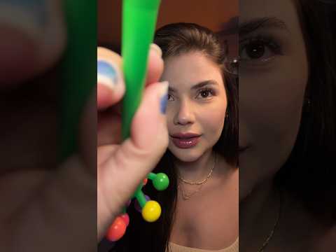 Posso desenhar no seu rosto? ✍️ #asmr #asmrdrawing #asmrvideo