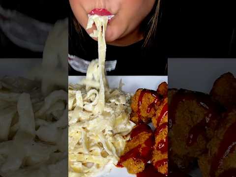Creamy alfredo and crispy chicken wings #asmr #chicken #pasta #foodie #mukbang #wings