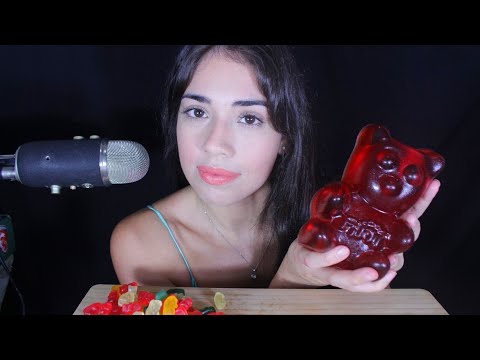 ASMR COMENDO URSO GIGANTE 🐻 MELHOR SOM DE TODOS 💦 Eating Sounds