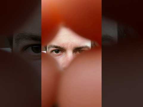 Hand movements with mouth sounds #asmr #raeasmr #visualasmr #upclose #handmovements #mouthsounds