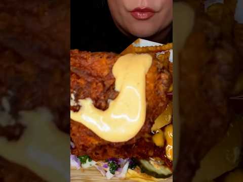 Dave’s Hot Chicken #asmr #food #chicken