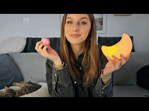 ASMR - Je vous raconte ma journée à DISNEYLAND 🎢🤩 (bruits de mains et objets déclencheurs)