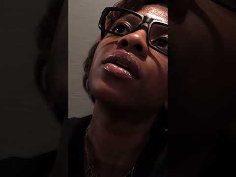 ASMR 💆🏽‍♀️ SATISFYING Scalp Check Snippet  #satisfyingvideo  #mouthwhisper  #haircare  #asmr