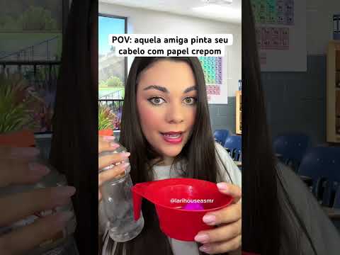 POV: aquela amiga pinta seu cabelo com papel crepom #shorts #humor