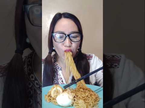 MEGORING WITH BOILED EGG#shortsfeed #mukbang #viral #food #noodles #everyone #eating #asmr #buldak