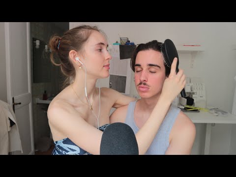 ASMR CON MI NOVIO (Masaje capilar, Hair brushing, whispering...) *EN ESPAÑOL*