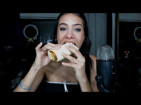 Asmr COMIENDO un pionono 🇦🇷😋