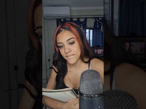 ASMR TU AMIGA QUE HACE DE TODO MENOS ESTUDIAR