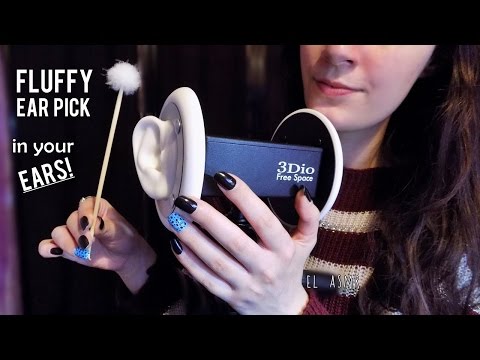 ASMR 3Dio♥ Fluffy Ear Pick in your Ears! [No talking]