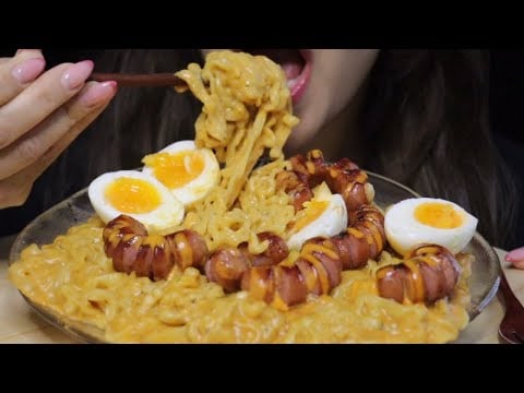 ASMR BULDAK CHEESE NOODLES CREAMY CHEESY SAUSAGE EGGS MUKBANG #asmr #mukbang #noodles #buldak #eggs