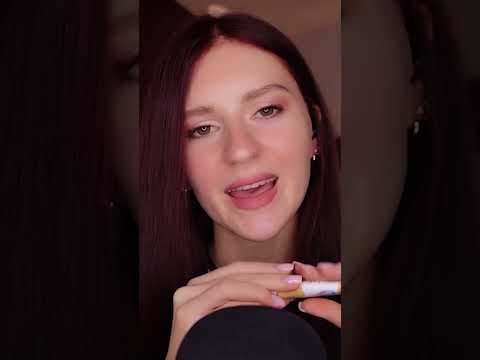 #asmr ti metto un burro cacao ❤️ #asmrmouthsounds #asmrsounds #asmrvideo