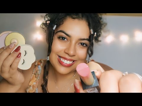 ASMR AMIGA TE FAZENDO DORMIR COM MAKES DE MADEIRA 💄💋 (Tapping / sons de boca / carinho na tela)