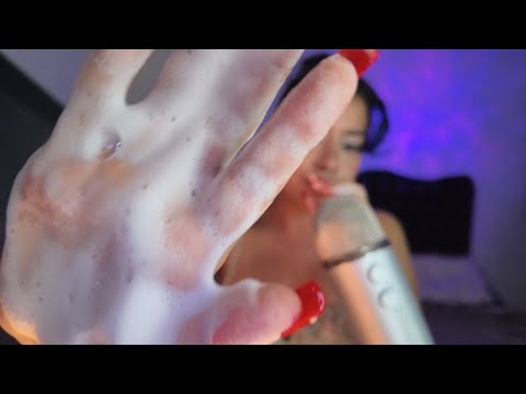 ASMR / ROLEPLAY TE ARREGLO LA BARBA + MOUTH sounds