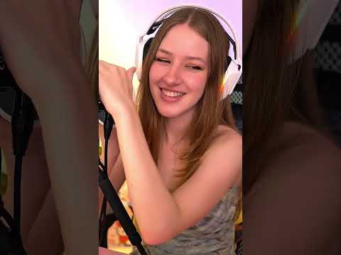 Giving myself tingles 💆🏼‍♀️#asmr 