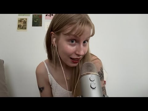 ASMR Tapping assortment & rambling nonseeense ✌🏻☺️