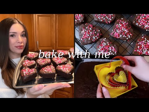 ASMR - Baking & Decorating Brownies 🍫💝 Pure Whisper