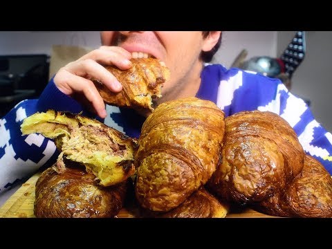 ASMR Thanksgiving Croissants ! Turkey + Gravy + Cranberries ! ( Eating Sounds ) | Nomnomsammieboy