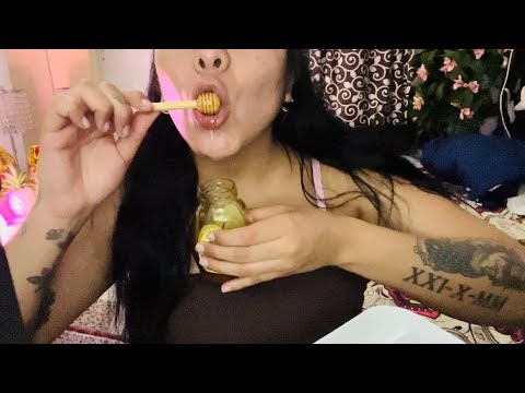 🍯💦🔥ASMR EN ESPAÑOL | COMIENDO HONEY/MIEL BIEN DELIII🔥💦🍯