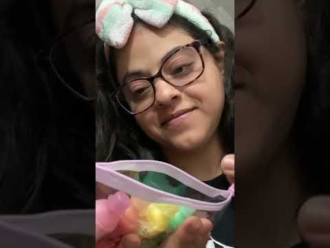 ASMR com itens fofos #asmr #relax #asmrsounds #satisfying #relaxing #tingles #cute #sleep #dormir