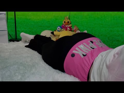 asmr annoying girl in class spits n rubs it in your ears (3dio)