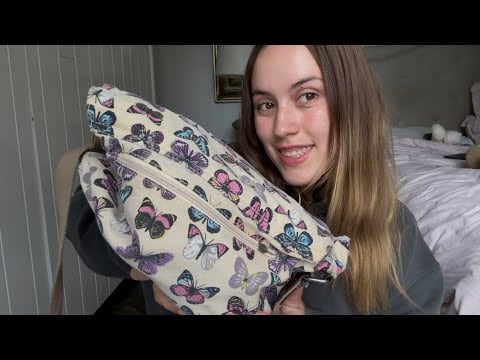 ASMR What’s in my bag (random trigger assortment) 