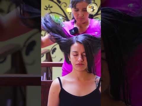 Esperanza's ASMR energy cleansing (limpia energética) helps Jane relax and sleep 😊