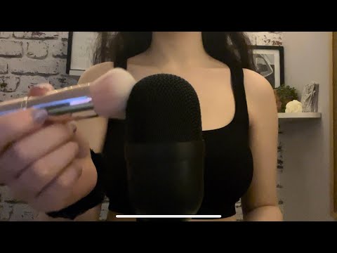 ASMR - Mic Brushing