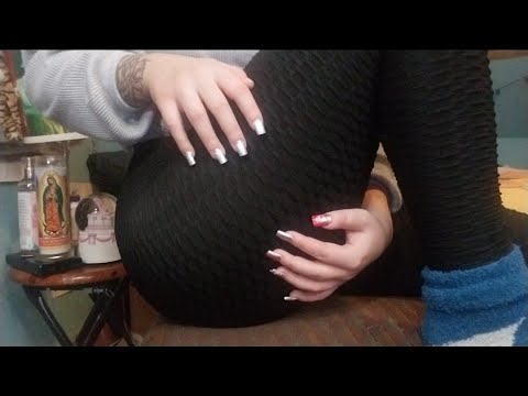 ASMR- Scratching Textured LEGGINGS