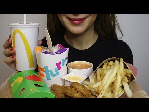 ASMR MCDONALDS SPICY NUGGETS / FRIES / MCFLURRY / APPLEPIE / no talking / CREMA ASMR #asmr #food