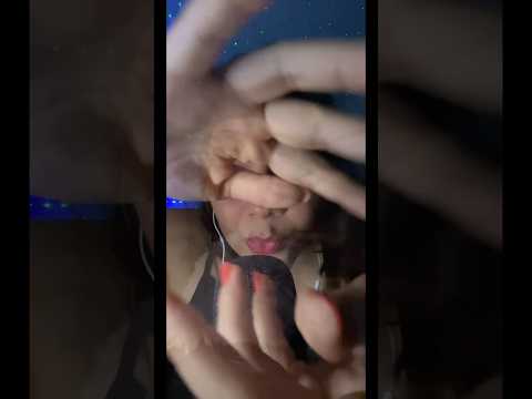 ASMR Vou Tirar Sua Insônia Agora 😴 Plucking & Sopros Hipnotizantes #shortsasmr #shorts