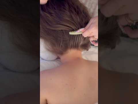 just a lil obsessed with jade combs, hbu? #visualtingle #asmrspa #asmrsleep #asmrhairbrushing #asmr