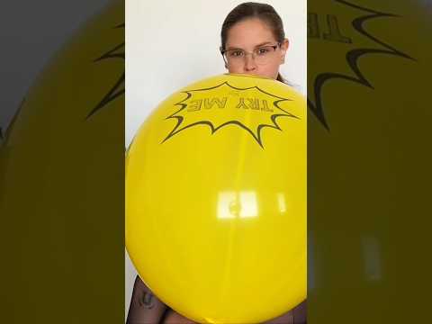 Yellow Punch Balloon 🤭🎈🎈 #asmr #balloon