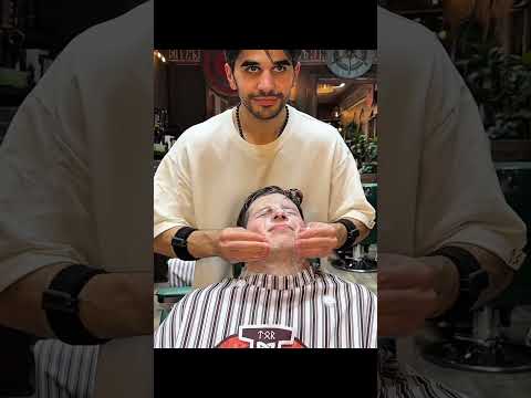 #asmr #barber #mouthwhisper #asmrshorts #relax #thebarbersarms