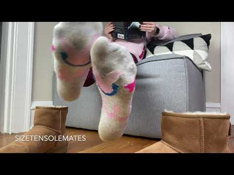 Taking off my sweaty Uggs & dirty socks - Feet ASMR